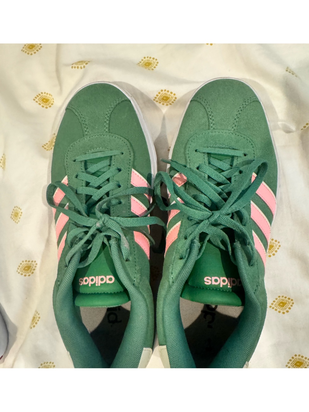Adidas Bravada Platform Sneakers Green Pink Stripe Women’s Size 8.5